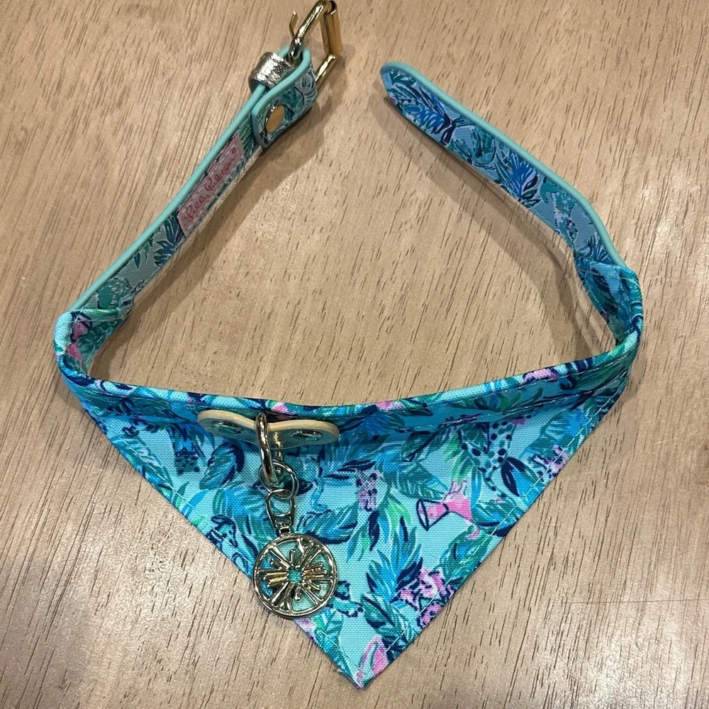 Lilly Pulitzer Blue Floral Dog Collar - Picture 5 of 5